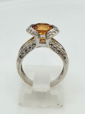 Like New Fabulous Rare Estate Victoria Wieck 2.30Ct Fire Citrine Gemstone Ring